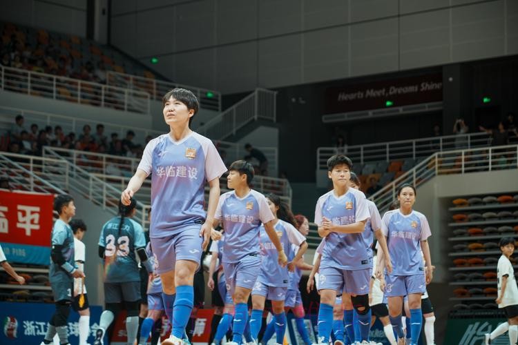 2025女五联赛大幕拉开 14支队伍角逐冠军荣耀